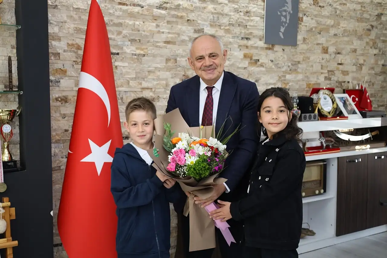 Başkan koltuğunu devretti: Başkanların ilk talimatları dikkat çekti!