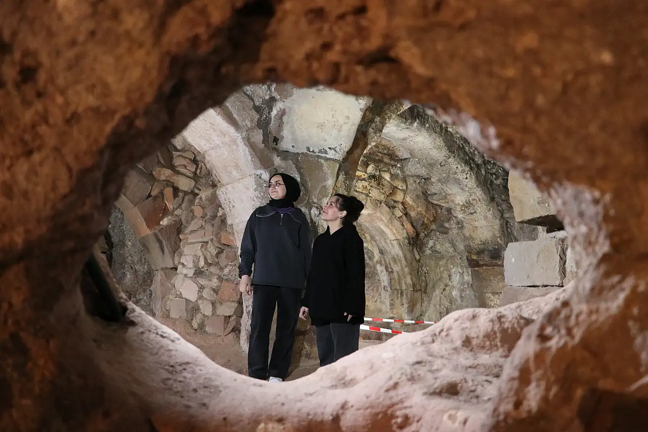 25 yıldır Mimar Sinan'ın evini tanıtıyor!