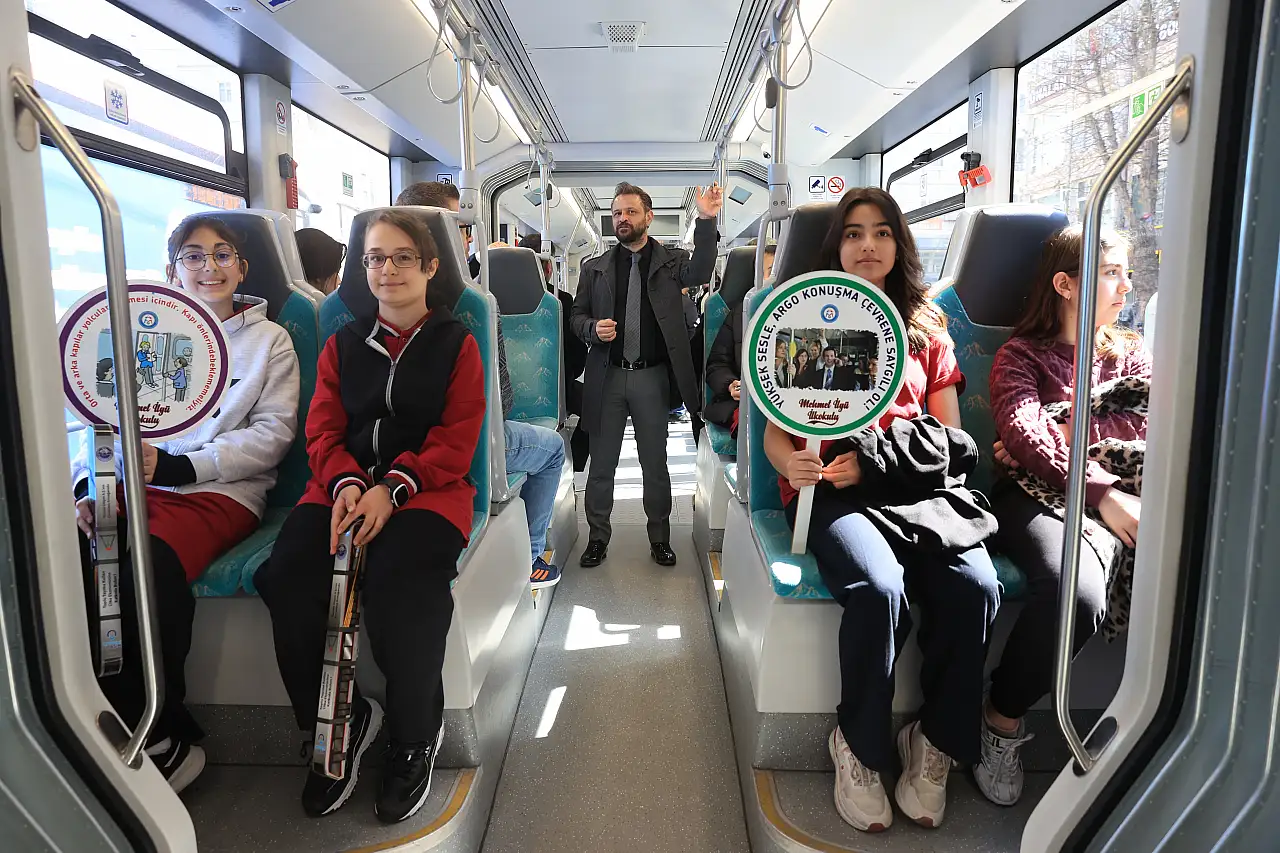 Toplu taşımada saygı ve güvenlik eğitimi!