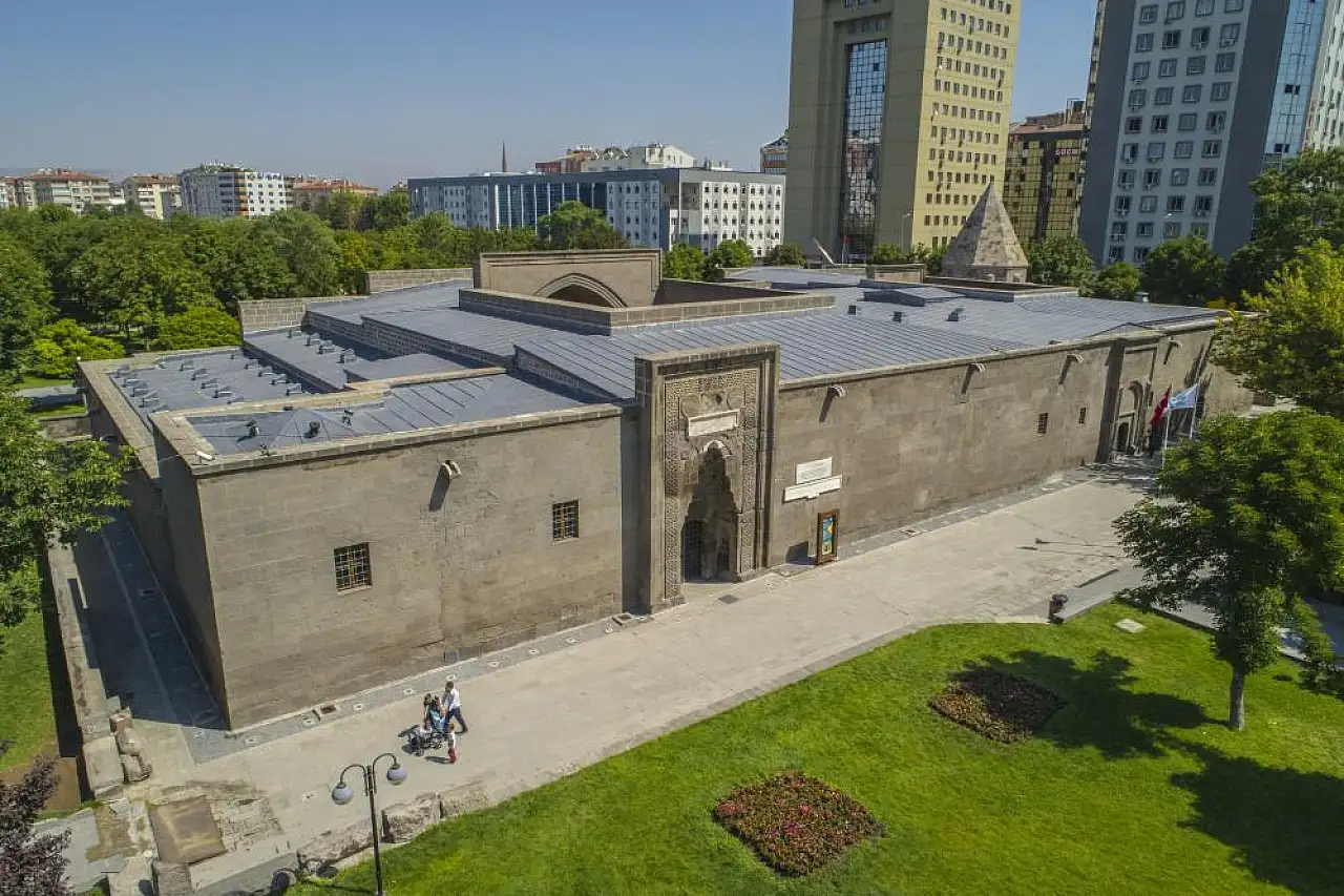 Kayseri'nin göbeğindeki saklı hazineler