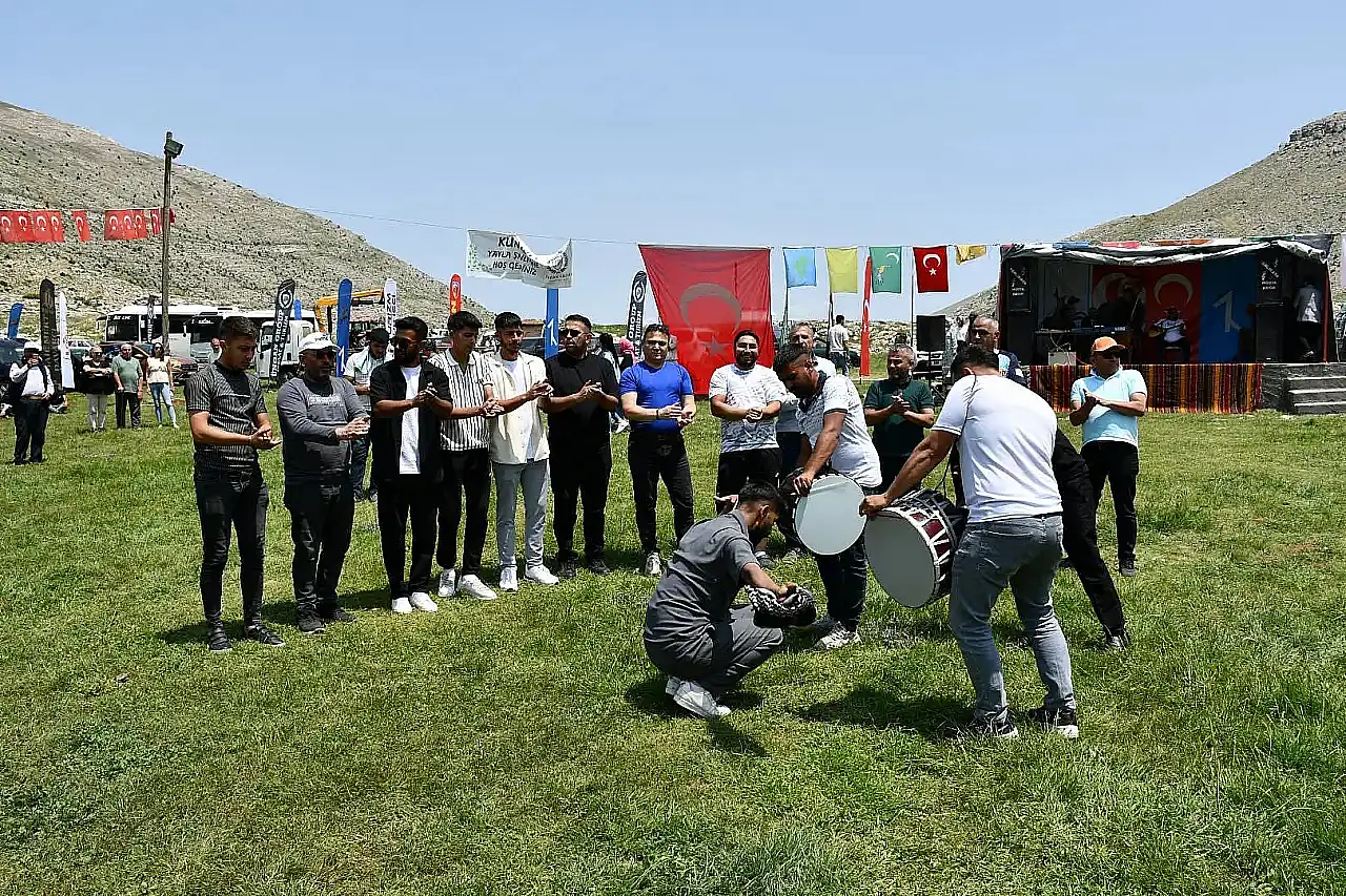 Müzik, halay, eğlence... Kayseri'de şenlik var!