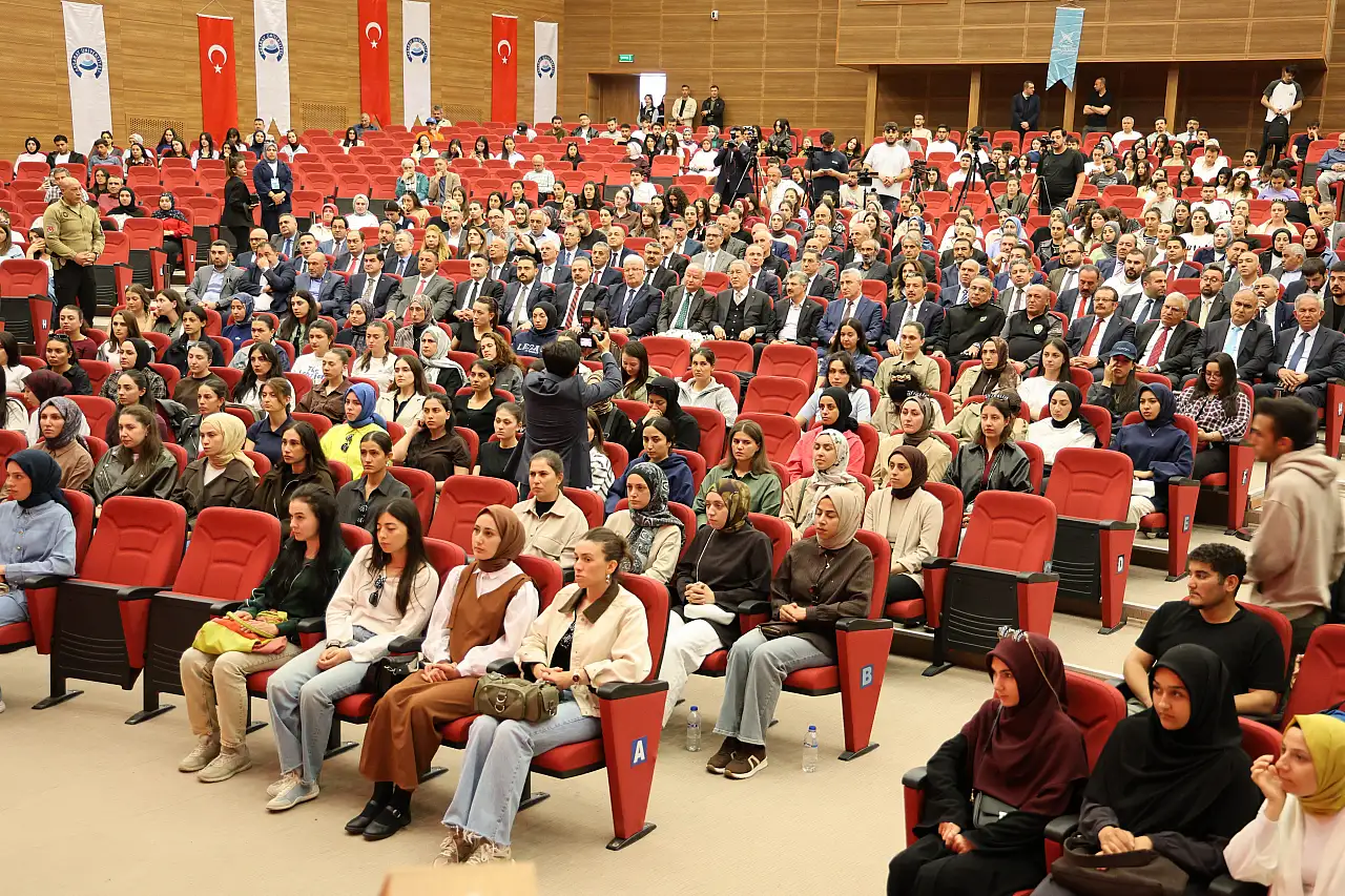 Akar'dan Aksaray'da önemli mesajlar