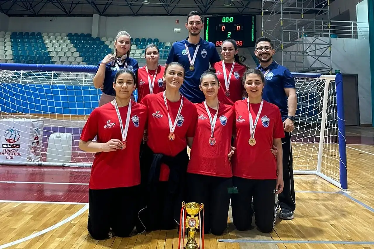 Erciyes Görme Engelliler Spor Kulübü genç kadın takımı Türkiye 3. sü oldu!