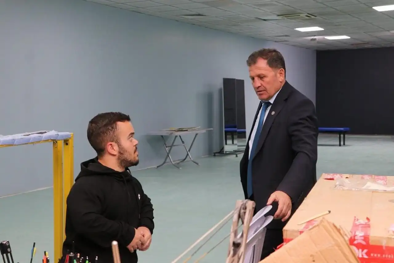 Türkiye'nin ilk paralimpik antreman salonuna ziyaret