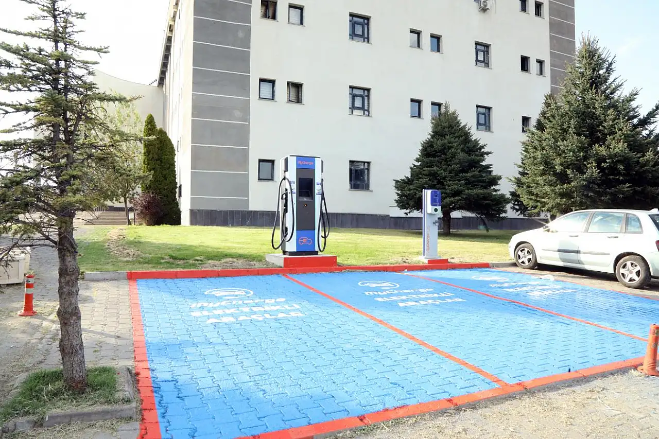 Üniversitede elektrikli araç alarmı! Sayı artınca yönetim harekete geçti