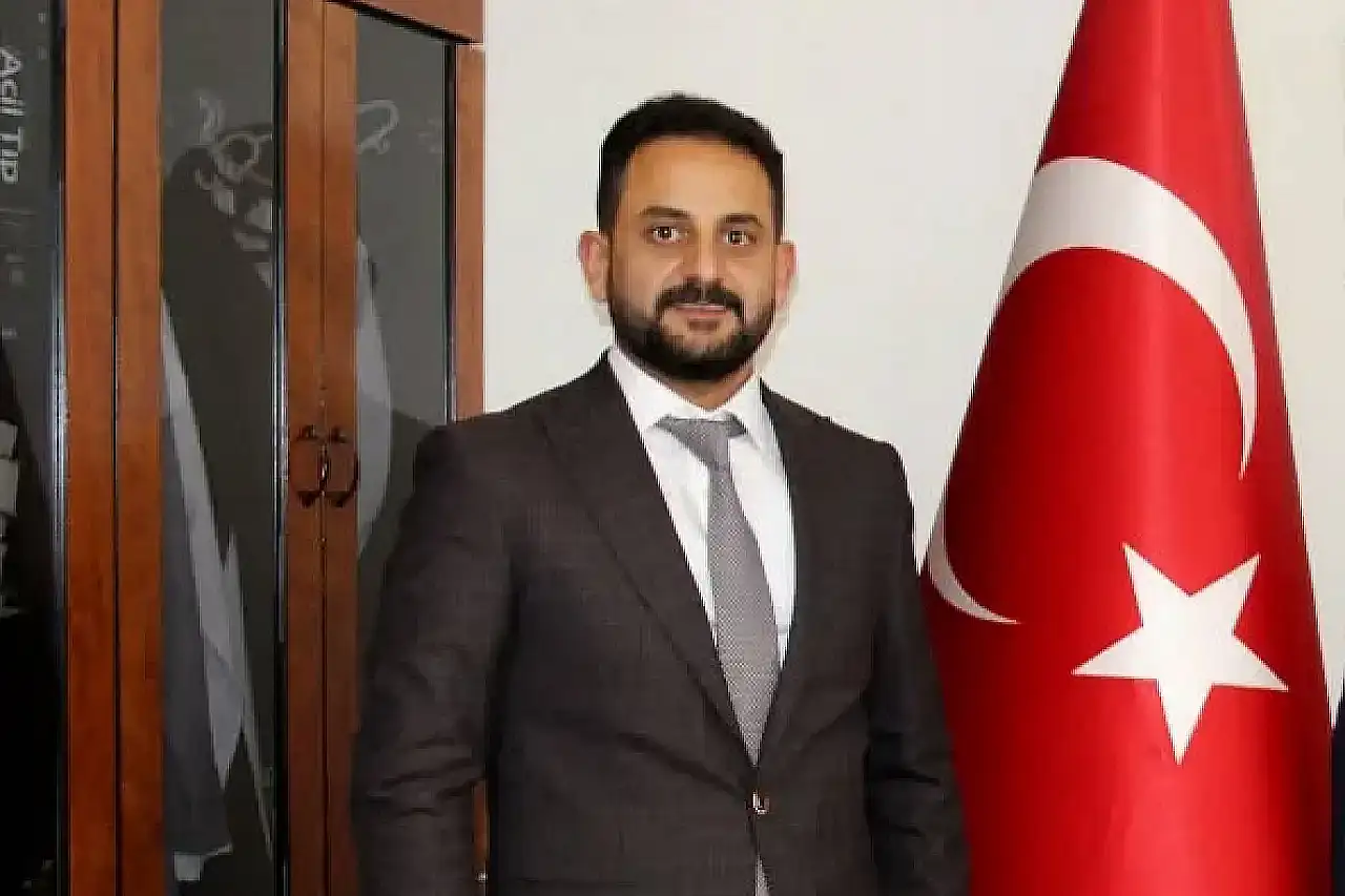 Kayseri Valiliğinde iki ismin cezasını kaldırdı