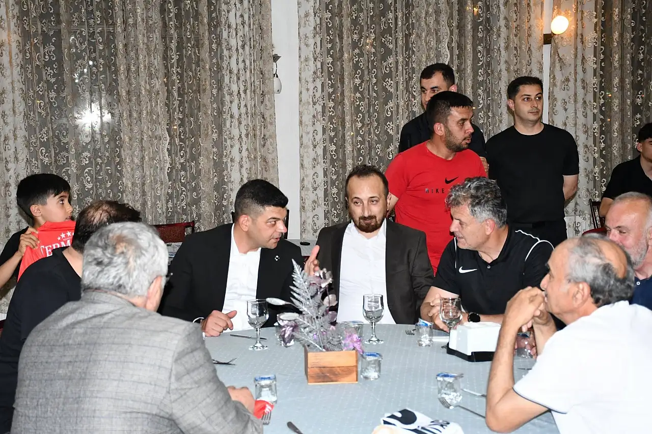 Büyük Toramanspor'un şampiyonluk sevinci kutlandı