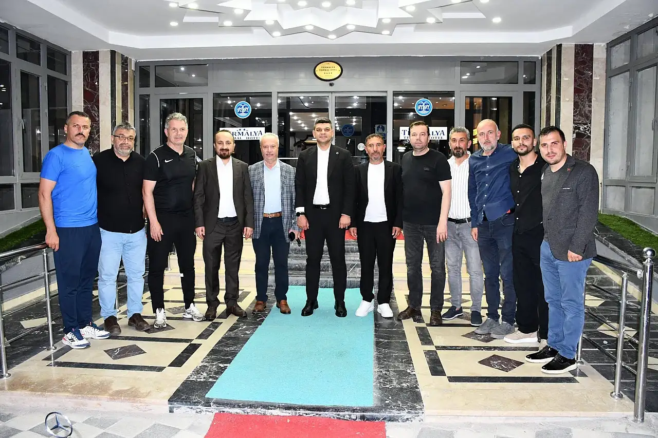 Büyük Toramanspor'un şampiyonluk sevinci kutlandı