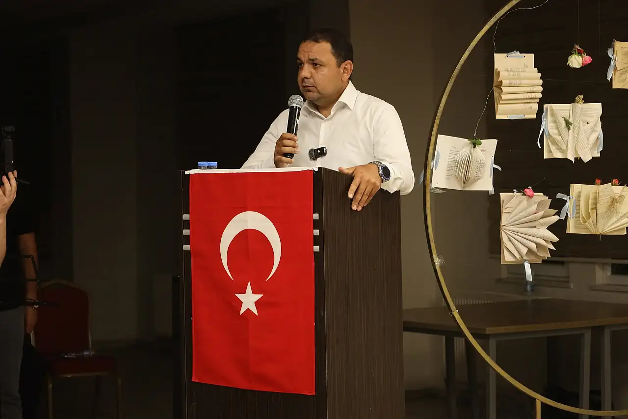Yahyalı'da şiir dolu geceye protokol damga vurdu