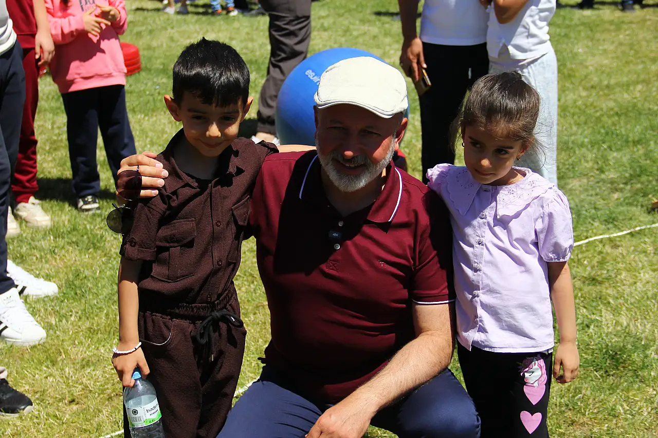 Kayseri'de gökyüzünde renkli şölen