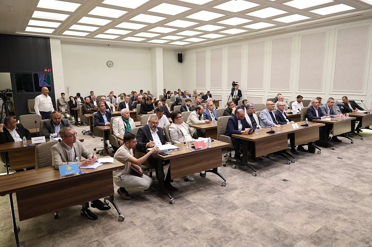 Melikgazi Meclisi'nde görev yapan 3 kişi partilerinden istifa etti!