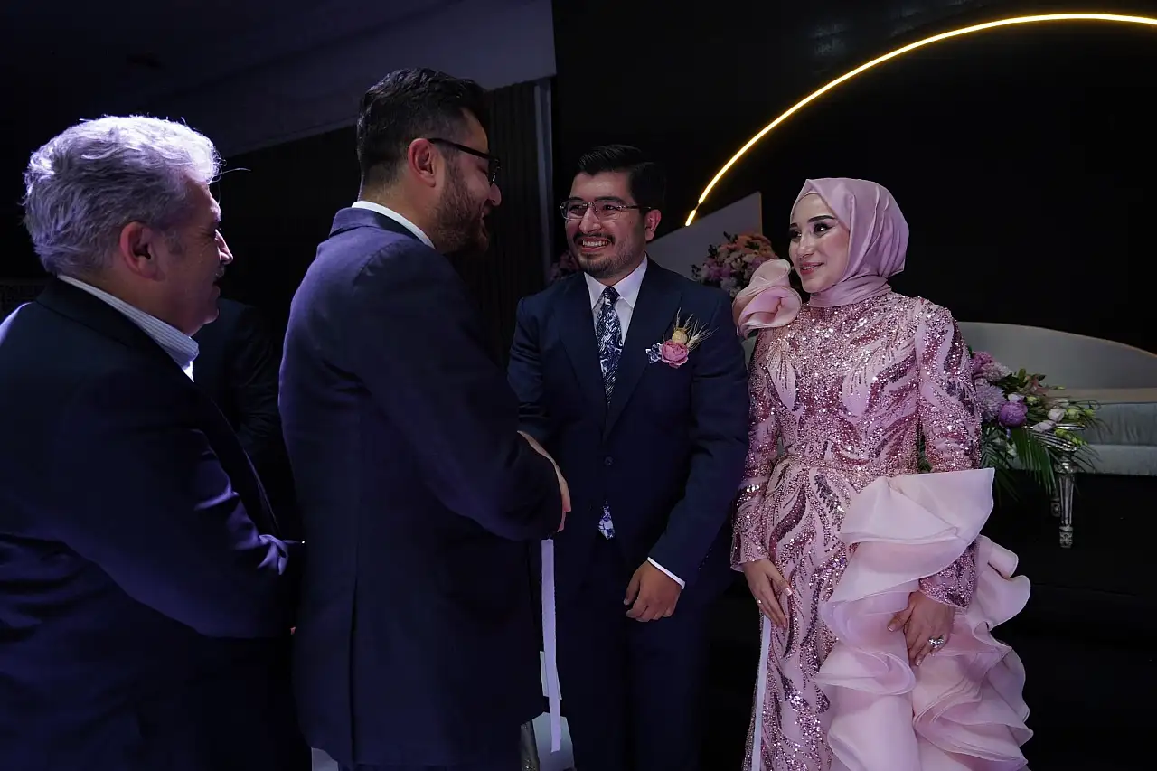 AK Parti Kayseri'nin mutlu günü: Genç Başkan nişanlandı