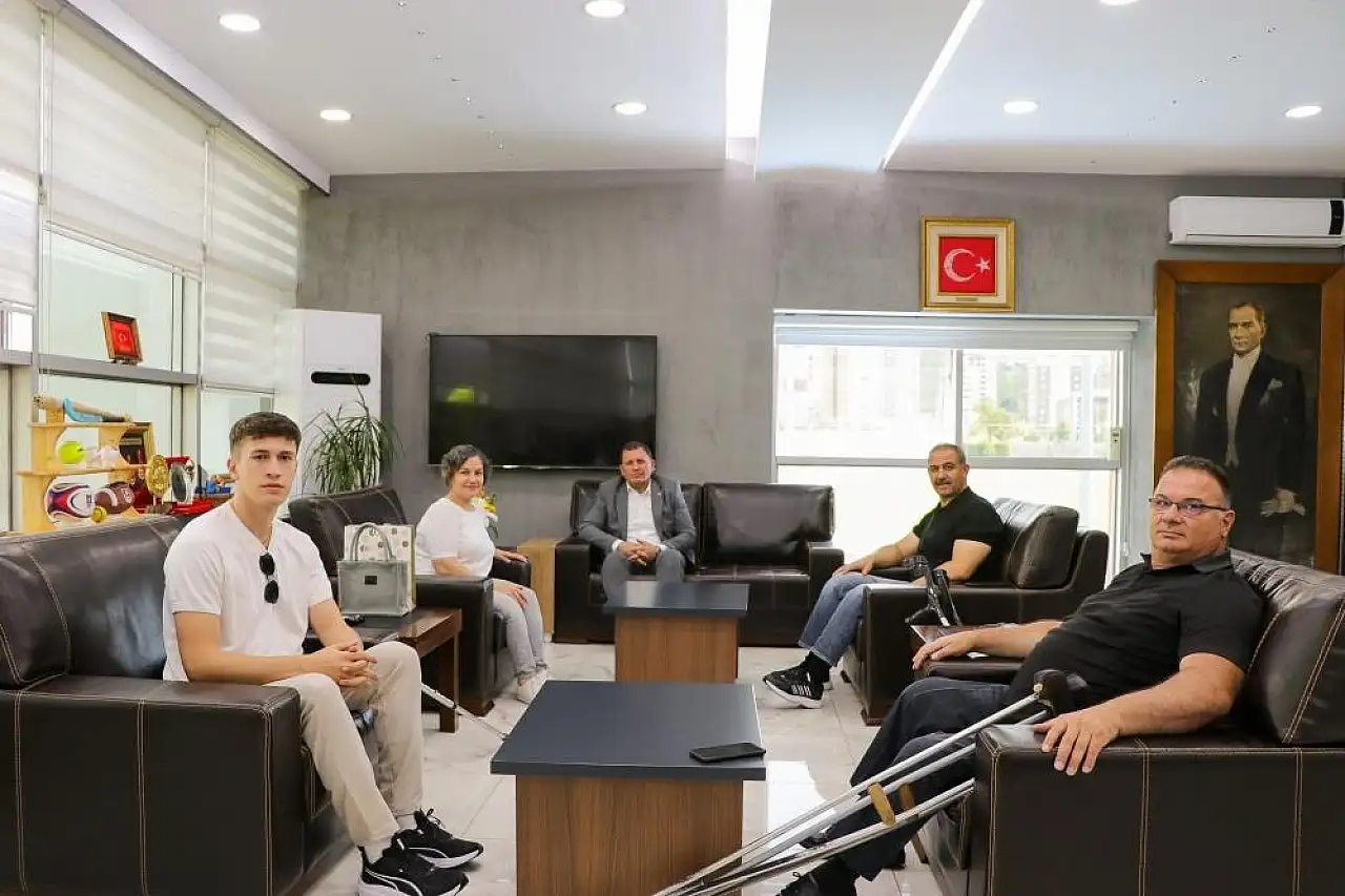 Kayseri Gençlik ve Spor İl Müdürü ödüllendirildi