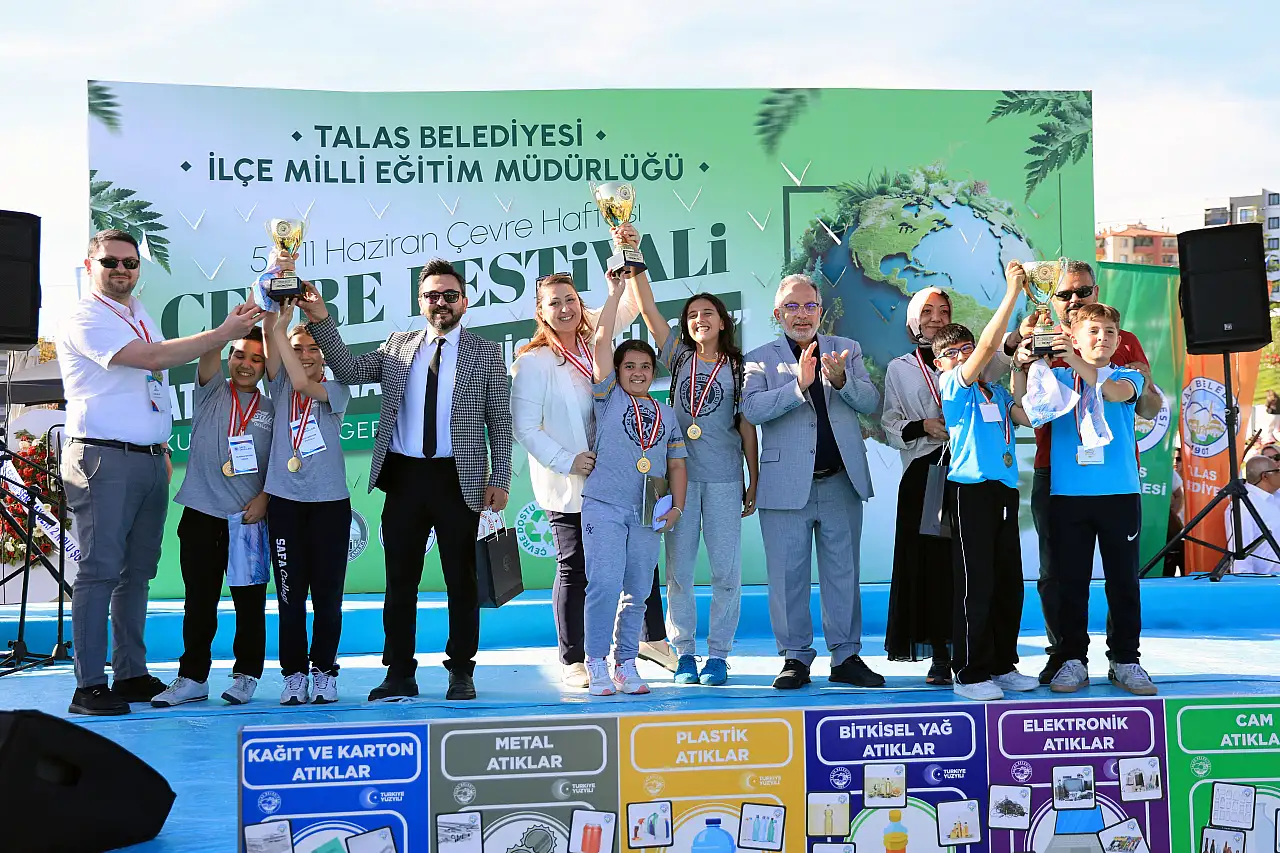 Talas'ta şenlik var! Çocuklar sanat eseri yaptı...