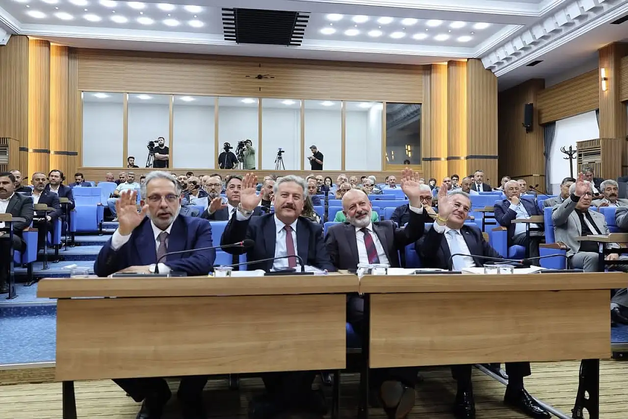 Kayser'de üniversite alanı olan yer hastane alanı oldu! Meclis'ten geçti