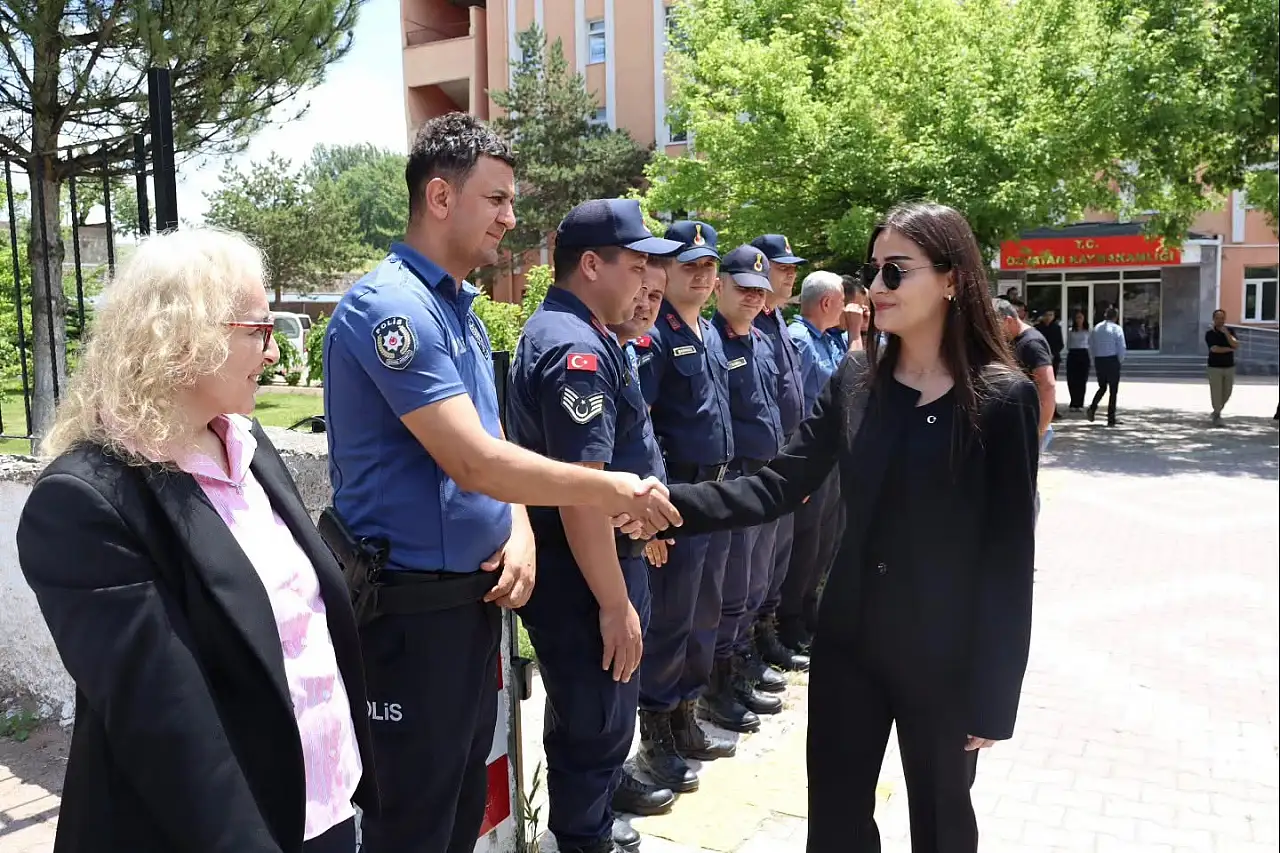 Kayseri'nin kadın Kaymakamı kentte veda etti