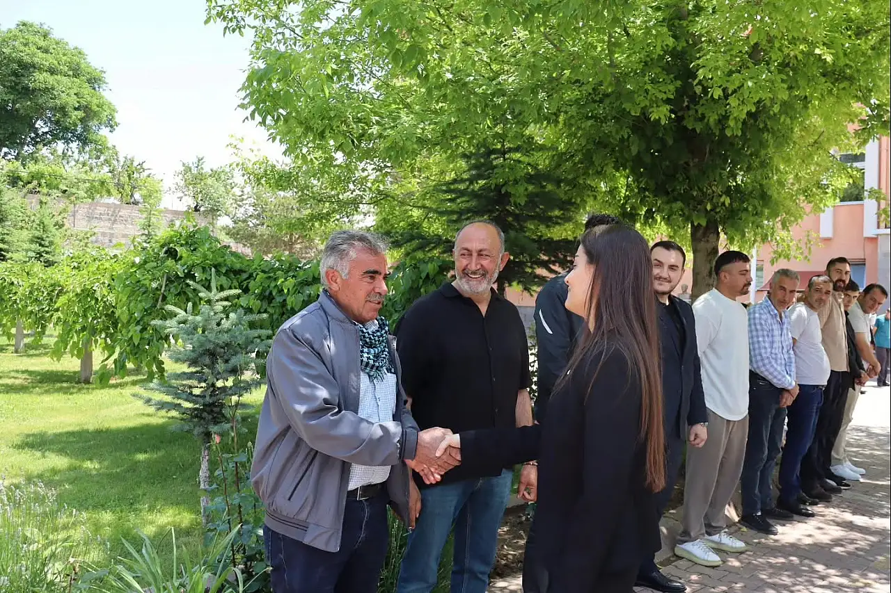 Kayseri'nin kadın Kaymakamı kentte veda etti