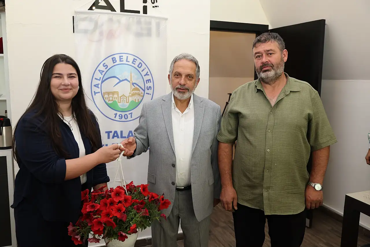 Talas Çiçek Şenliği yarışması büyük ilgi gördü