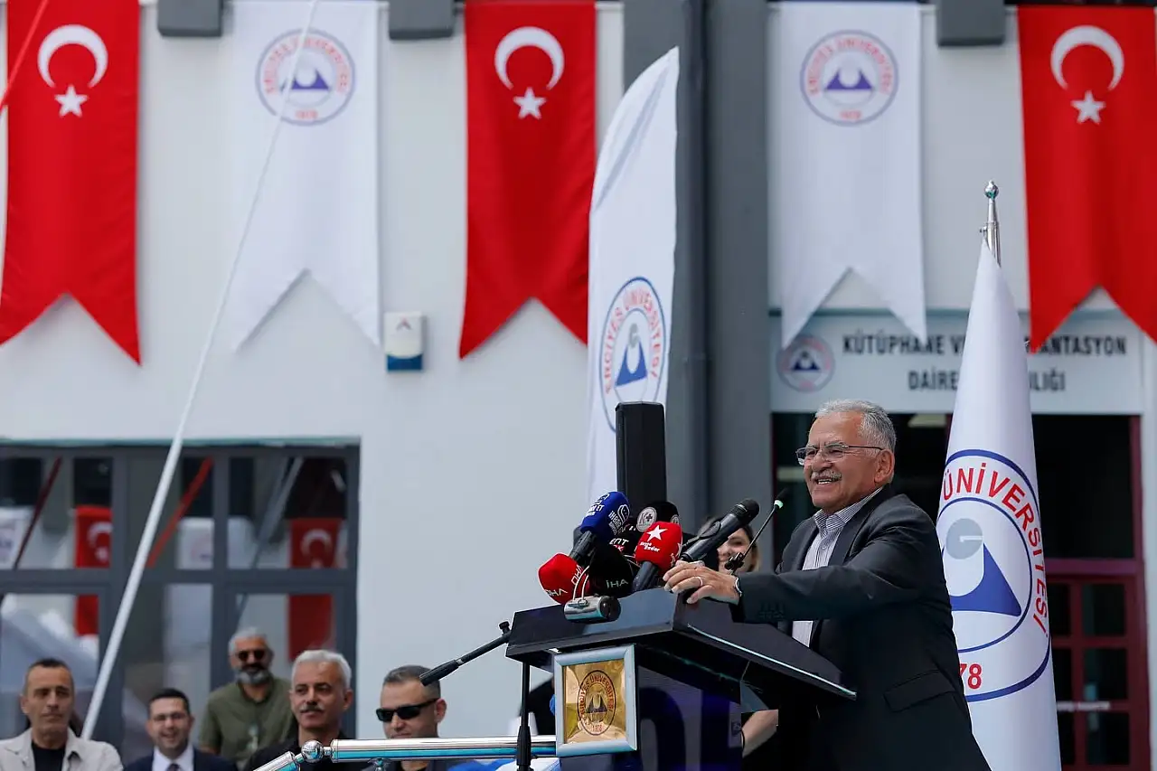 Elitaş ve Büyükkılıç ERÜ'de dikkat çeken açılışta buluştu