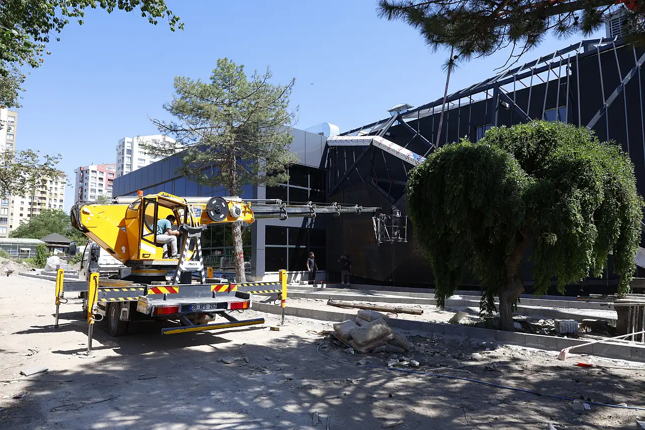 Kayseri'de 7,7 milyon yıllık Paleontoloji ve Fosil Müzesi'nde sona gelindi!