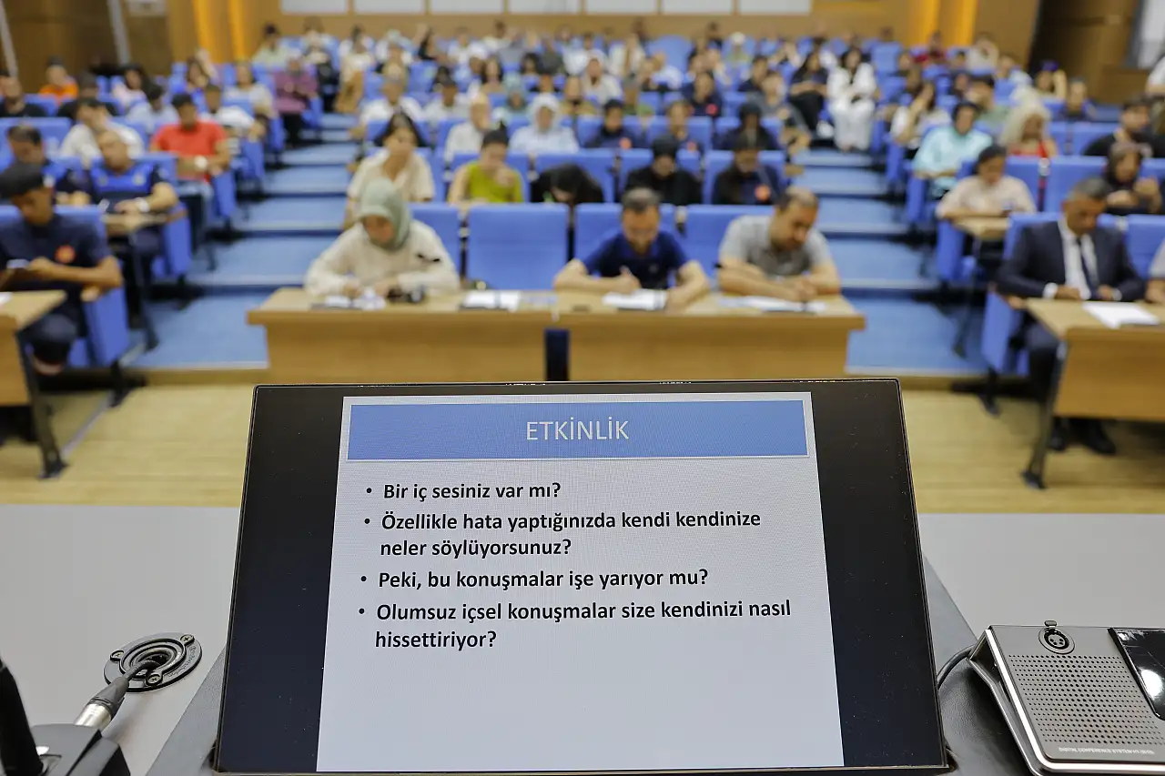 Büyükşehir'den personele aile konulu seminer