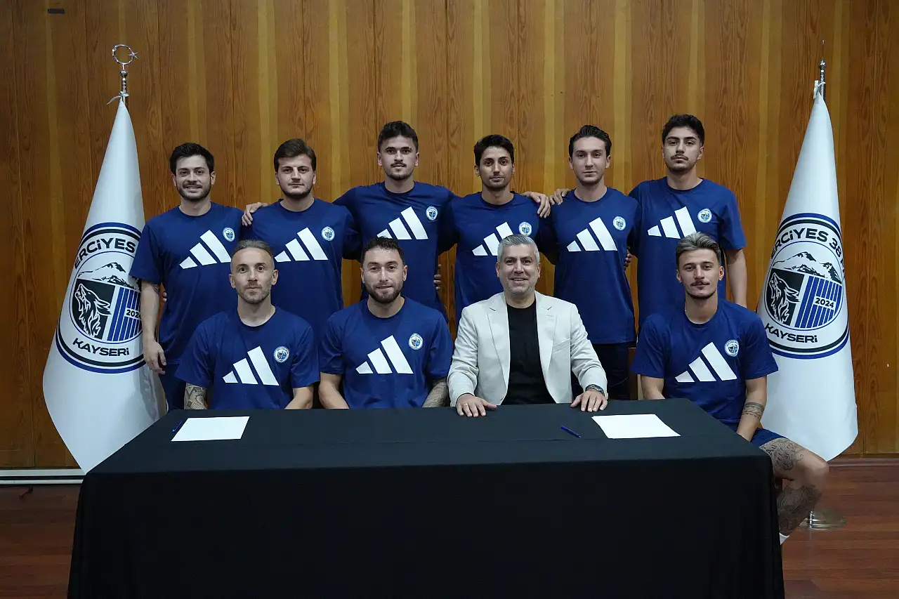 Erciyes 38 FK'dan yeni sezon öncesi 11 imza