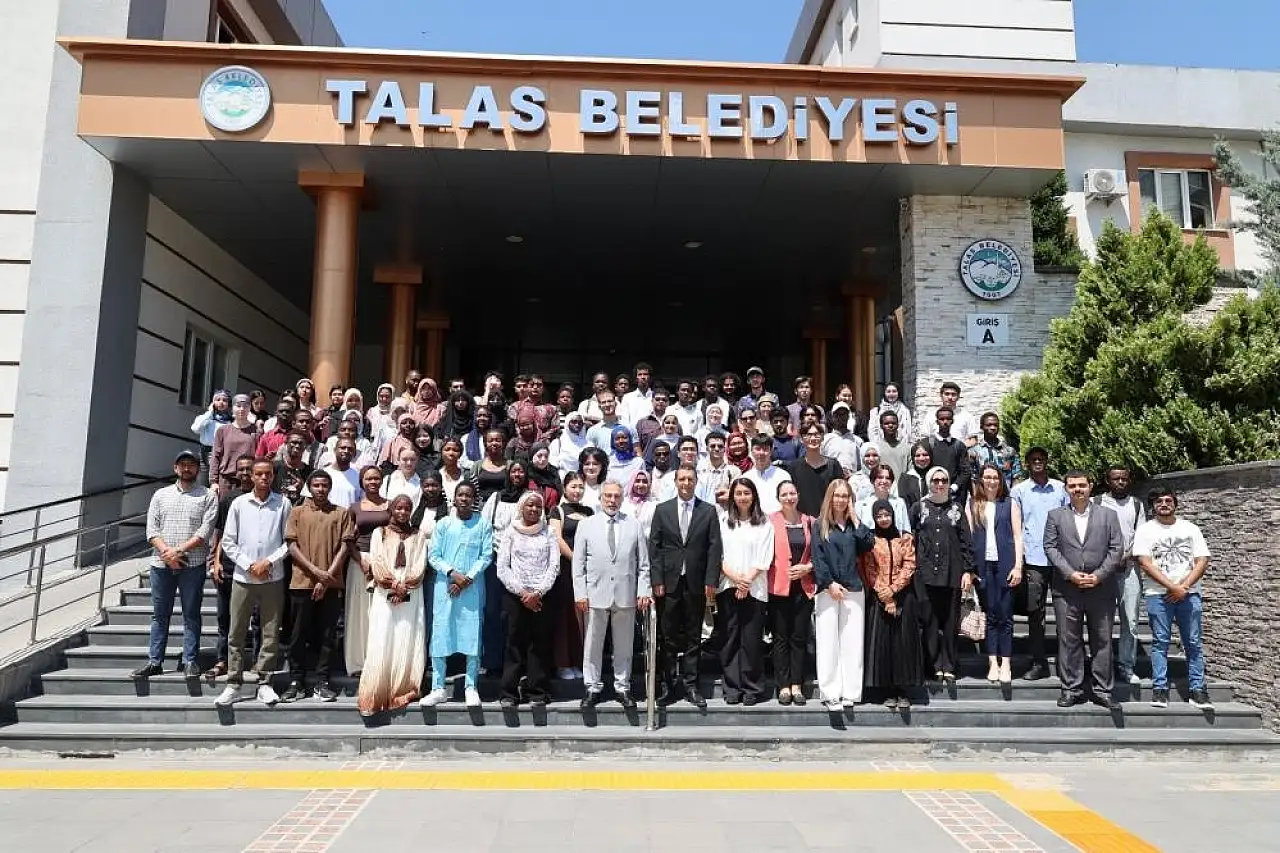 Kayseri'de dikkat çeken buluşma! Farklı milletler bir arada