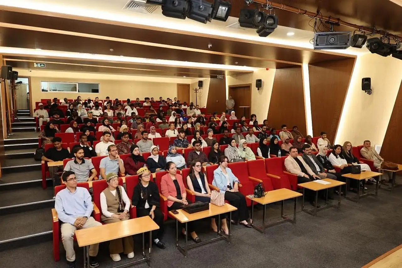 Kayseri'de dikkat çeken buluşma! Farklı milletler bir arada