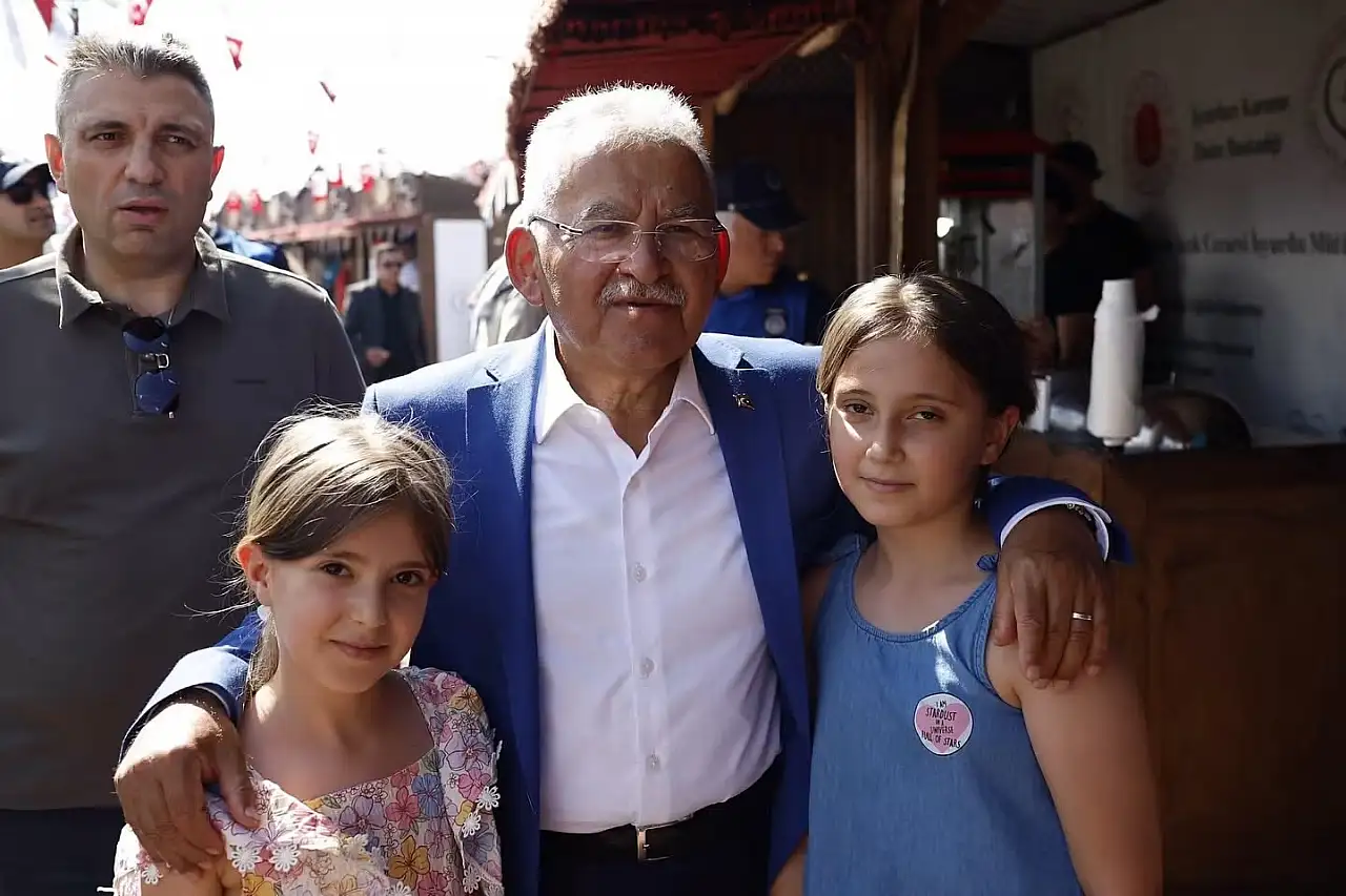Kayseri'de ceza infaz kurumu atölyeleri halka açıldı