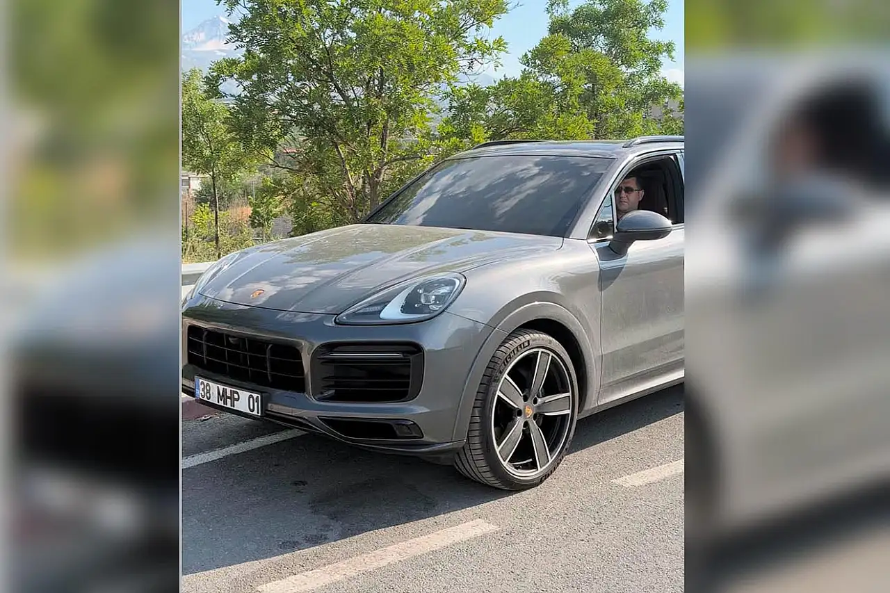 MHP Kayseri Milletvekili Ersoy'dan Porsche plakalı mesaj!