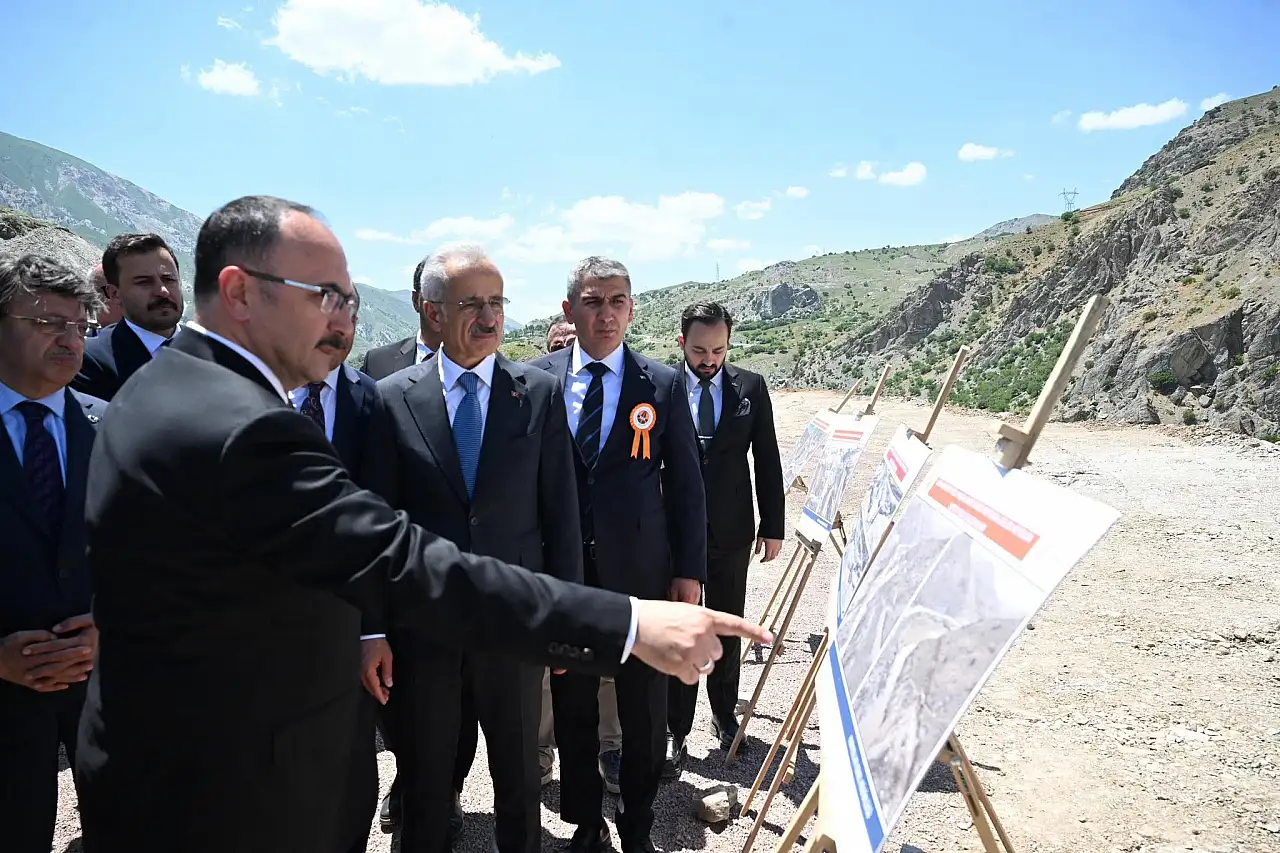 Bursa Milletvekili Kayseri'ye kafayı taktı! İhalelerde ciddi soru işaretleri var!