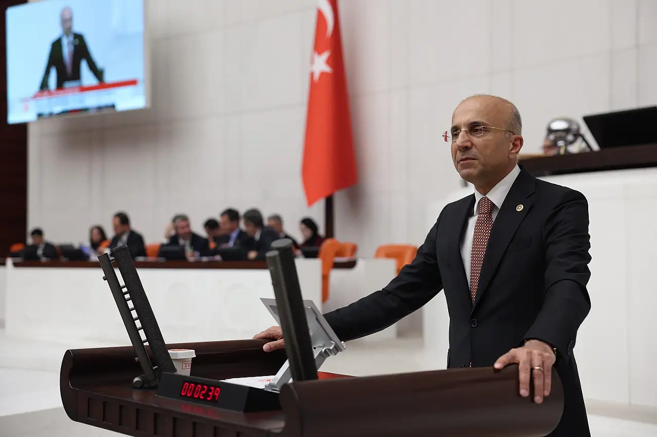 Flaş! Kayseri Milletvekili partisinden istifa etti