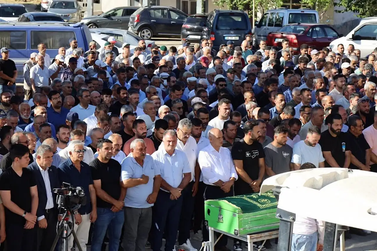 Hayatını kaybeden Kayserili 3 gurbetçi toprağa verildi