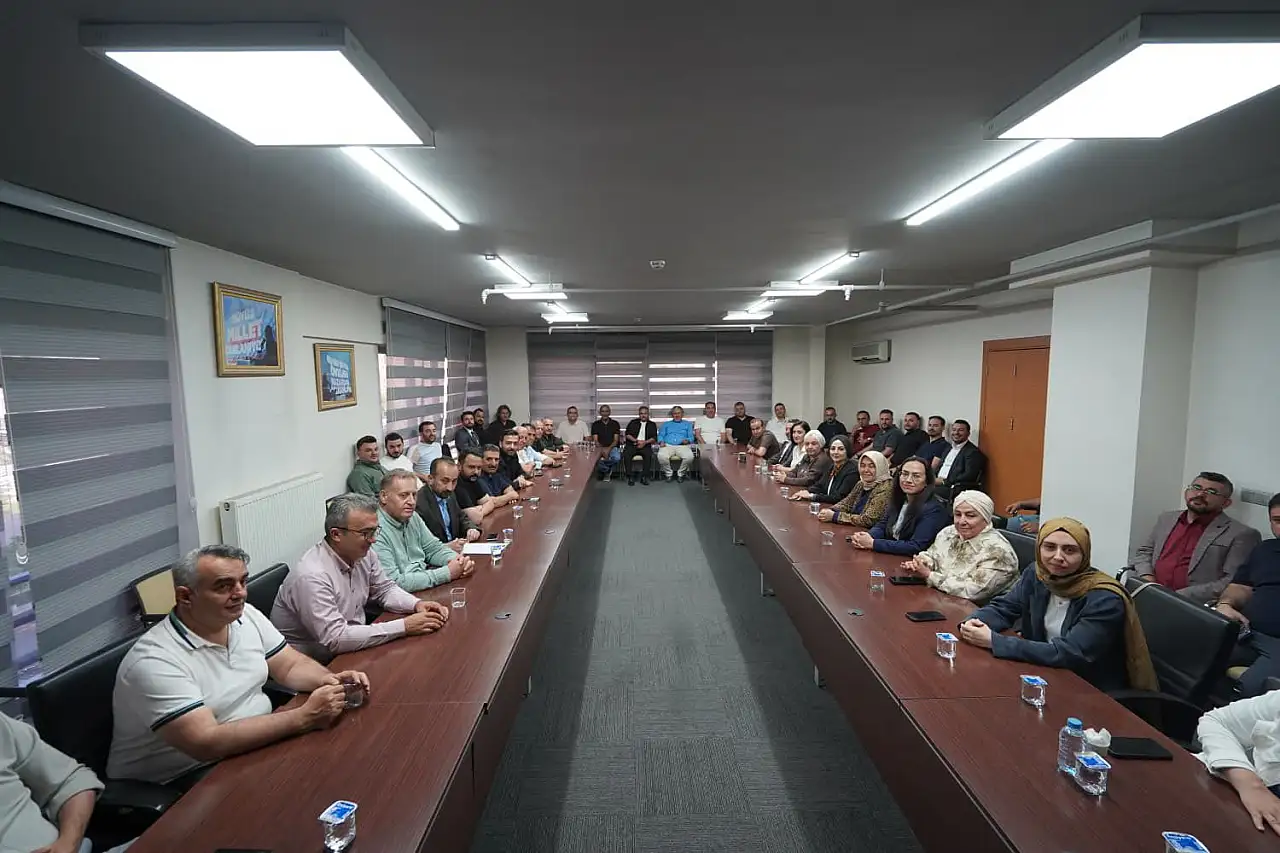 AK Parti Kayseri'de 16 ilçe, 712 mahallede aynı anda bakın ne yaptı!