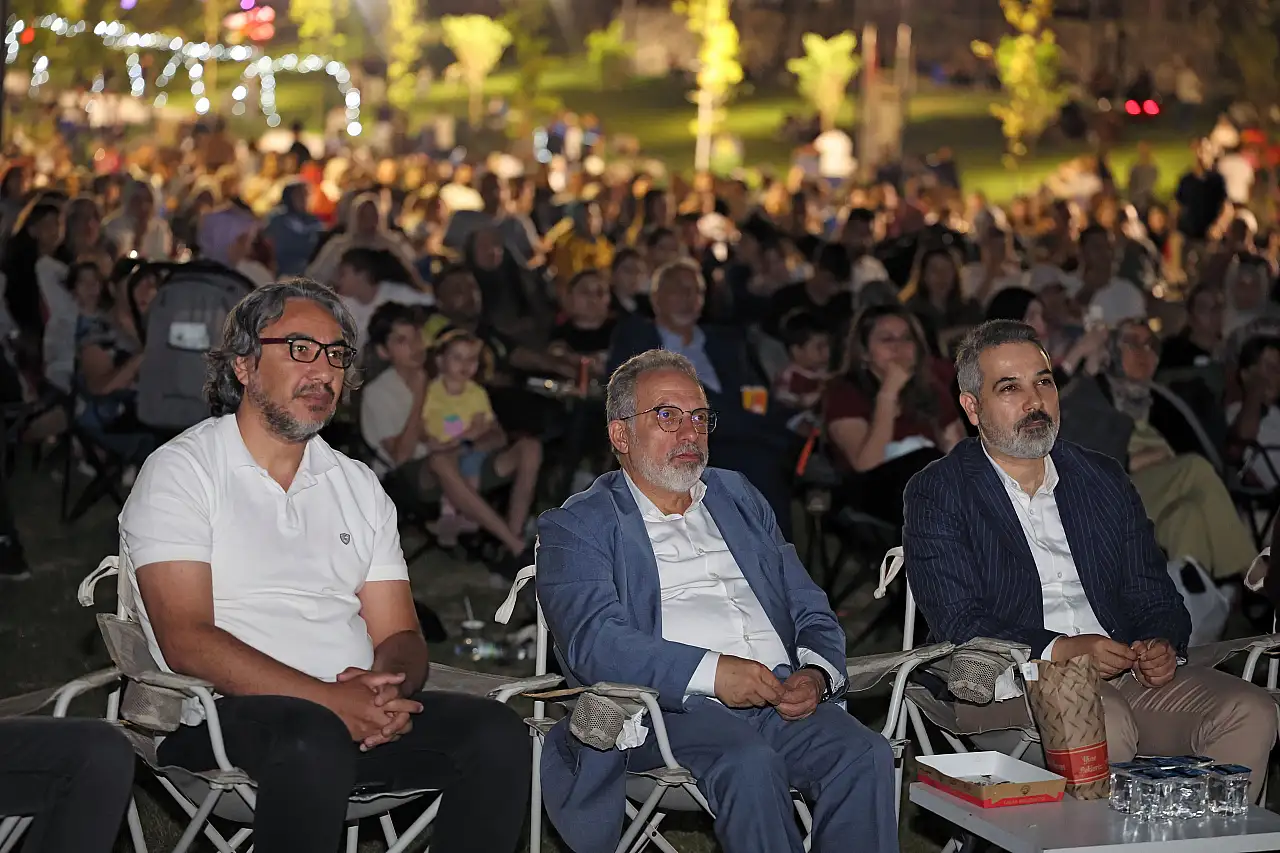 Talas'ta unutulmaz gece: Binlerce kişi 'Ayla' için buluştu