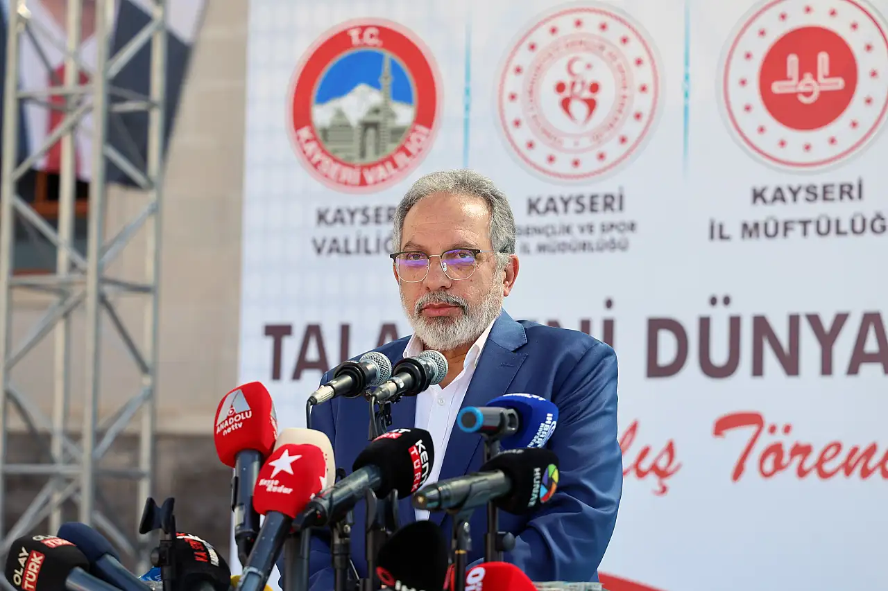 Vali'den açılışta Başkan Yalçın'a övgü yağdı!
