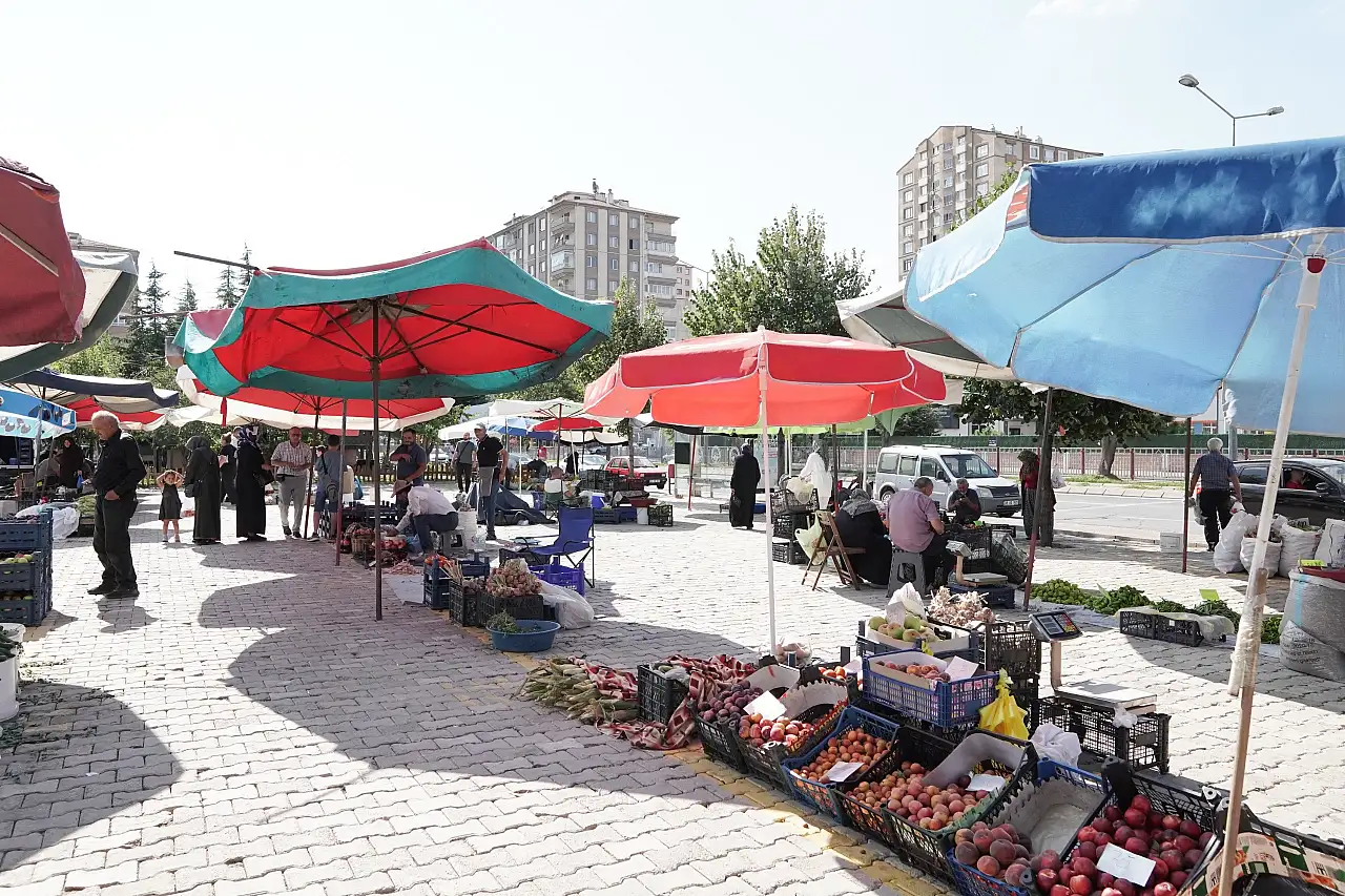 Kayseri'de herkesin aradığı pazarlar yeniden açıldı! 500 üretici ürünlerini getiriyor