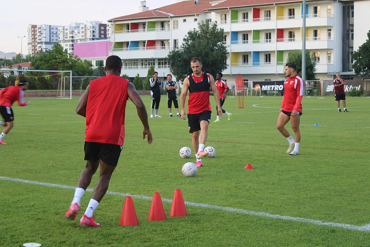 Kayserispor'da gözler Iğdır FK maçında! Hazırlıklarda son durum