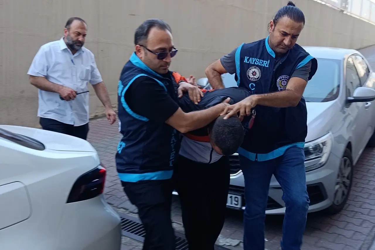 Kayseri'de misafirlik cinayeti: Bıçaklı saldırının şüphelisi adliyede!