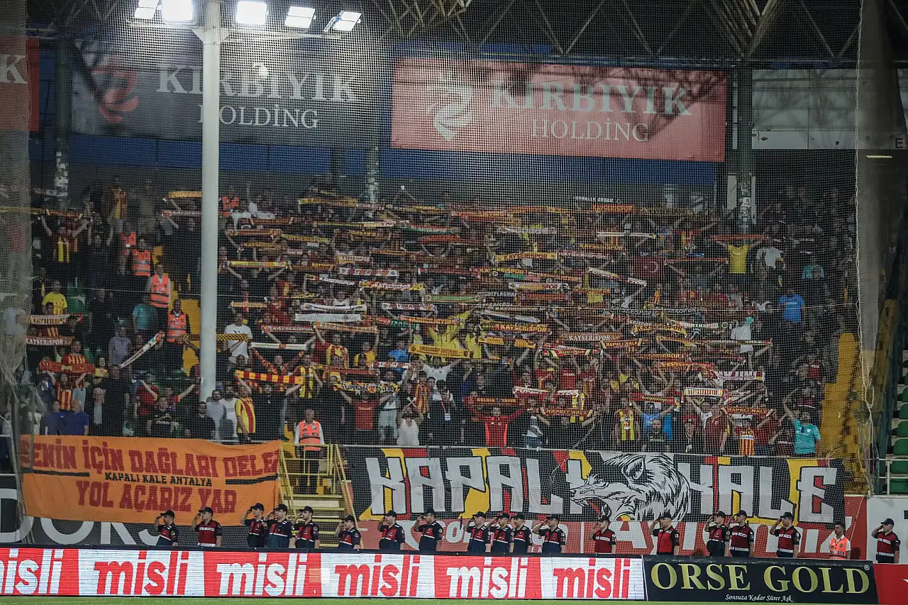 Kayserispor Başkanı Ali Çamlı'dan gece yarısı mesajı