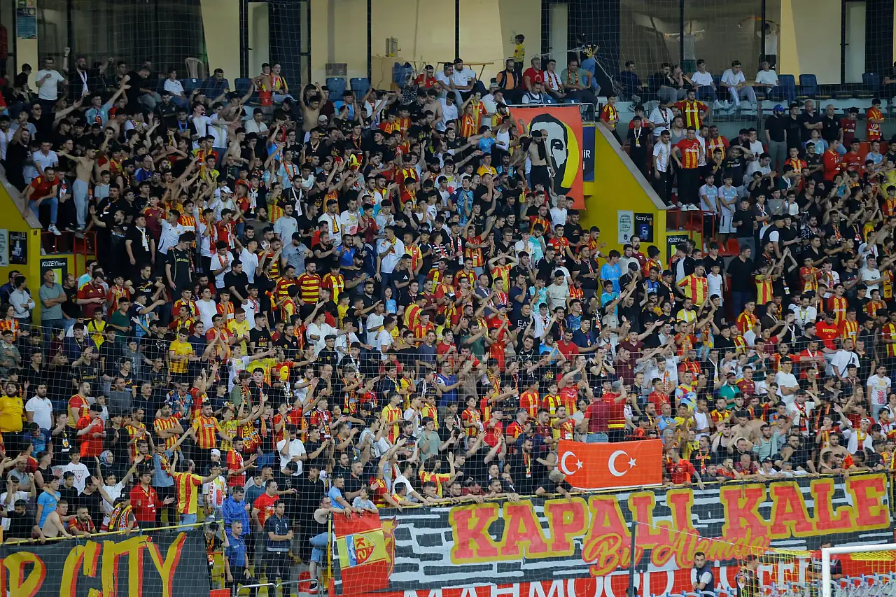 Kayseri protokolü sevinçten dört köşe oldu
