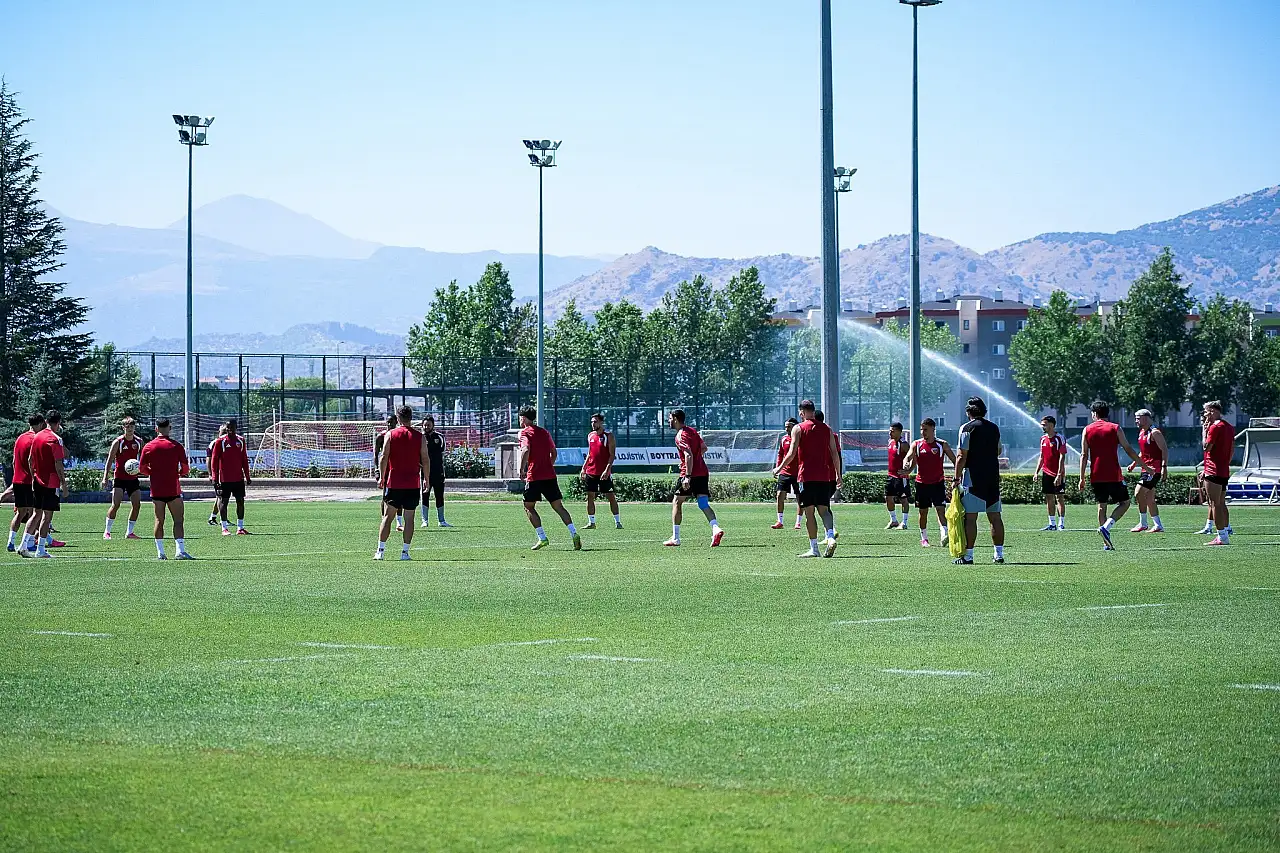 Kayserispor Deplasmanda Oynanacak Iğdır FK Hazırlıklarını Tamamladı