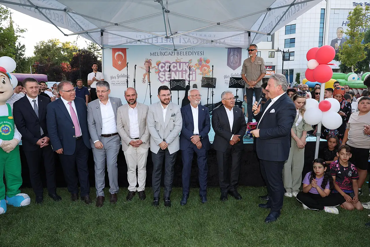 Elitaş: Gayretimizin teriyle ıslattık gömleklerimizi! Terimizi soğutmadan koşmaya devam