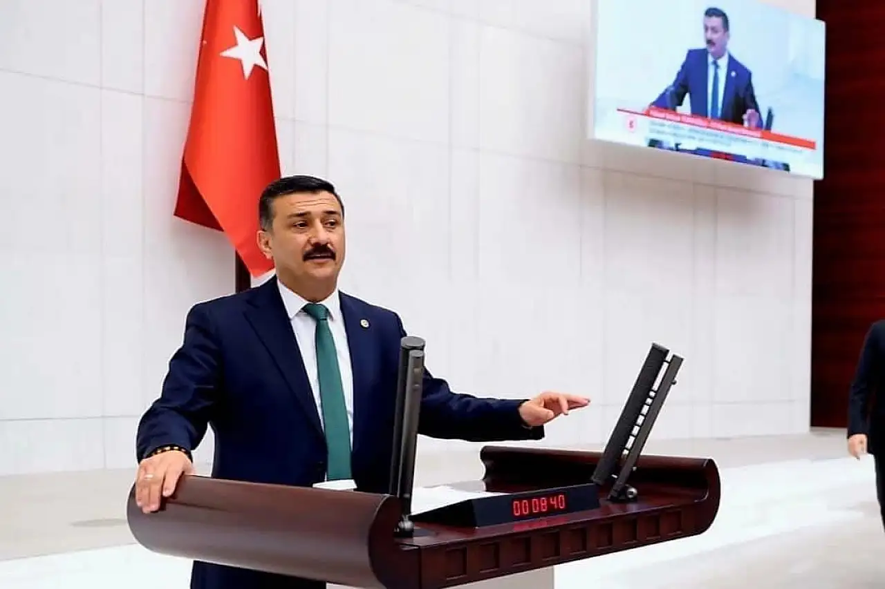 'Yılın vekili' seçilen Kayserili isim Ankara'dan sessiz sedasız Talas'a geldi! Bakın nerede görüldü?