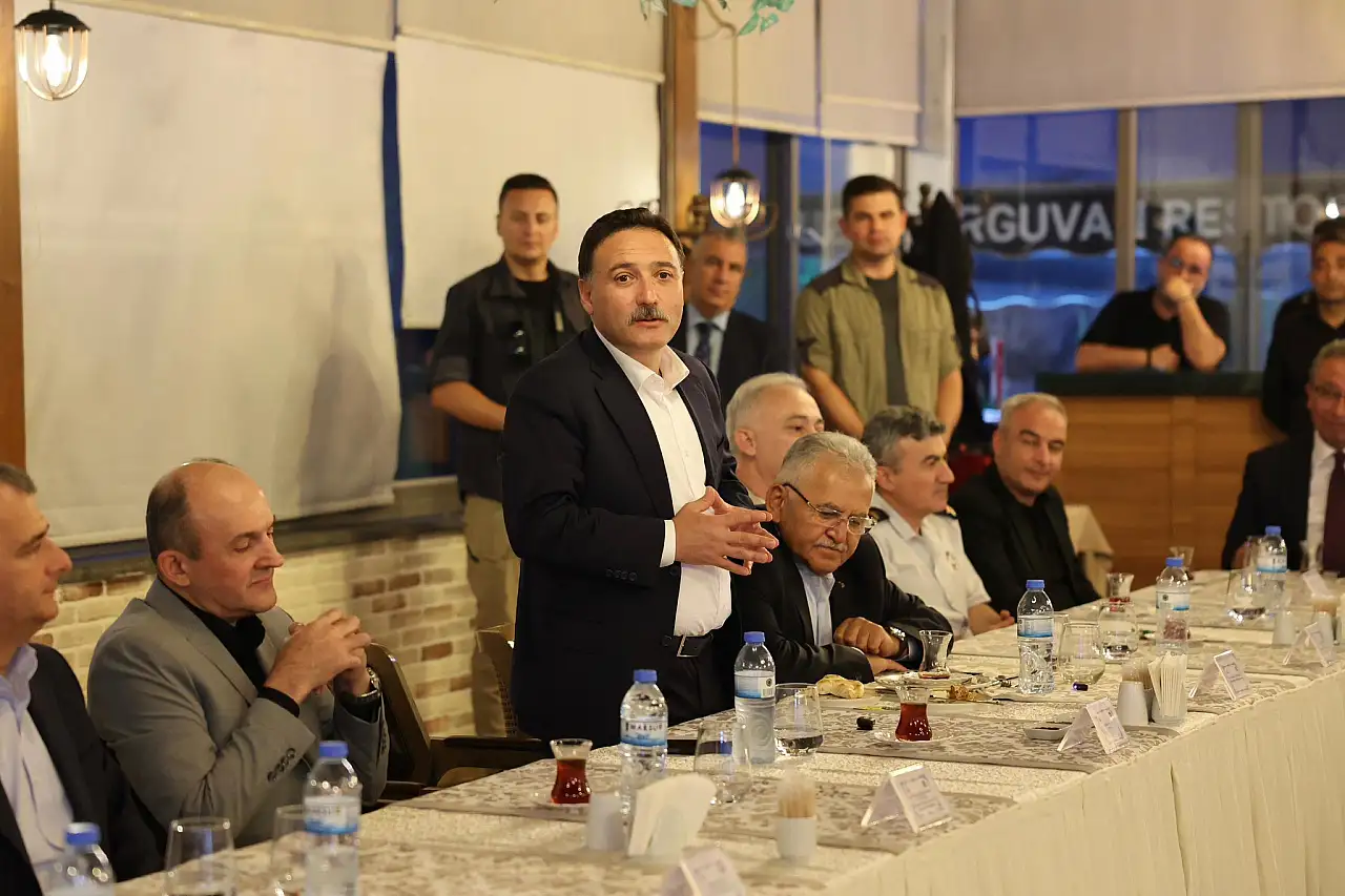Kayseri'de 3 komutanla veda buluşması