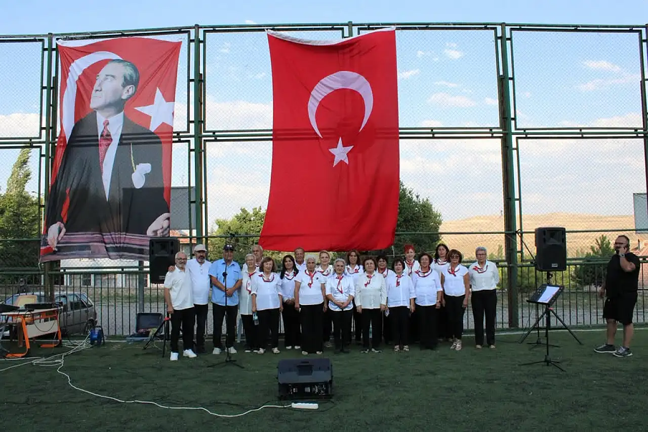 Kayseri'de konser: Mahalleliler koro oluşturdu!