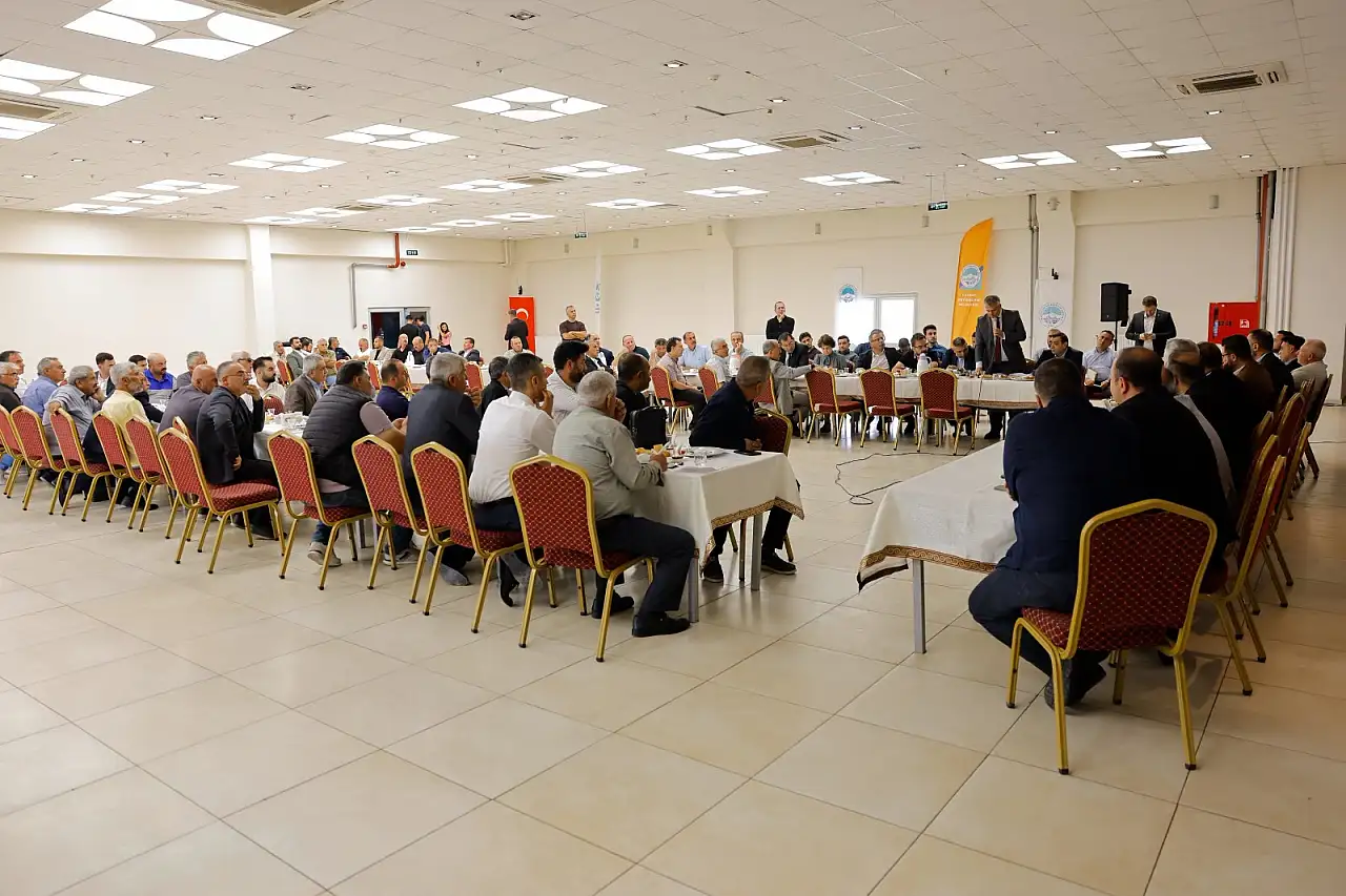 Büyükkılıç Tomarza'da muhtarları dinledi: Mahallelerin talepleri masada!