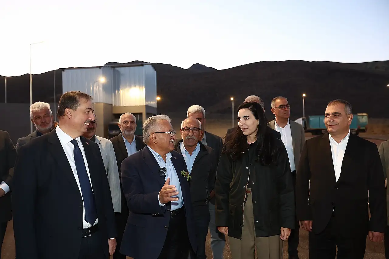 Kayseri'de çöp diye atılanlar bakın neye dönüştü!