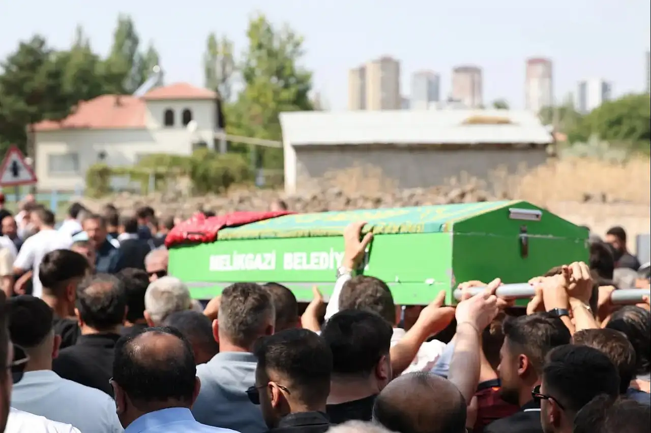 Hacı Ali Al son yolculuğuna uğurlandı!