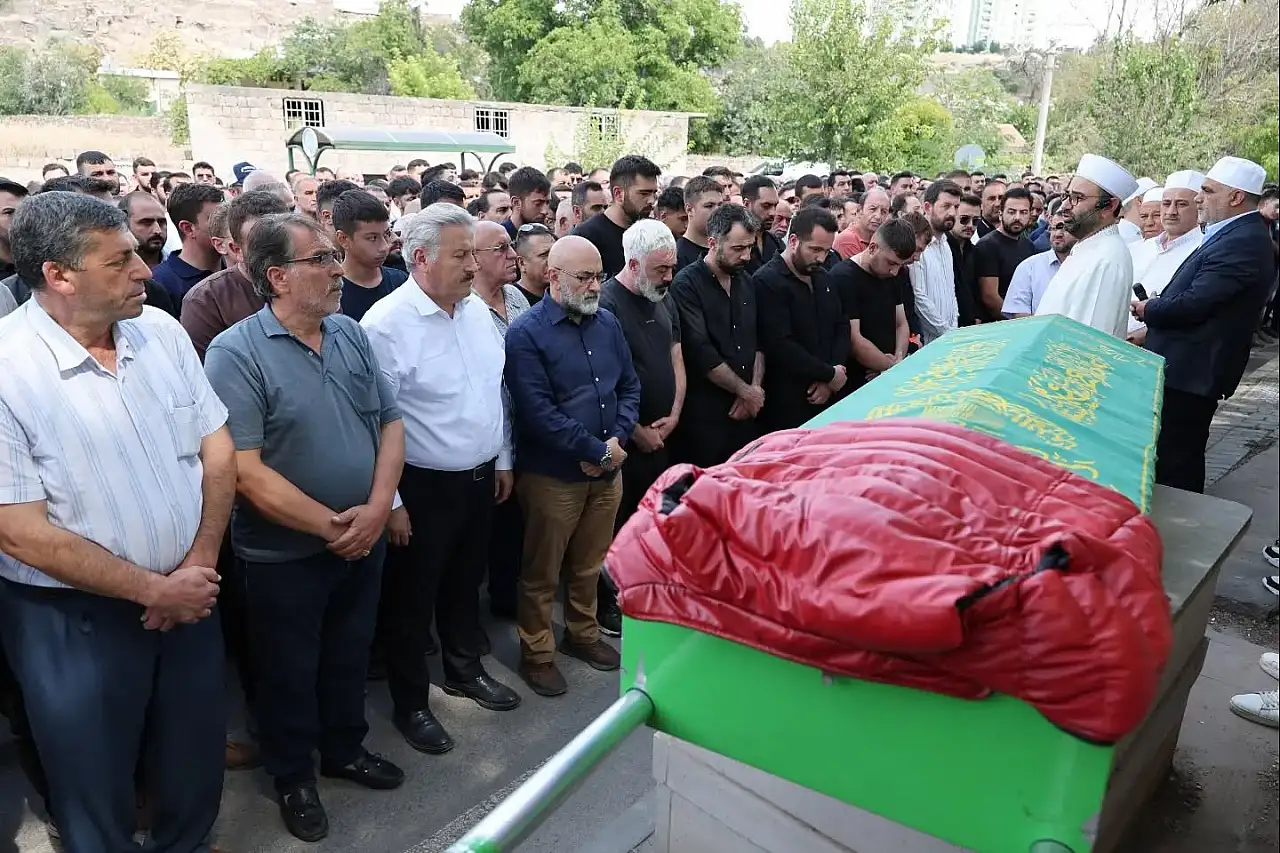 Hacı Ali Al son yolculuğuna uğurlandı!